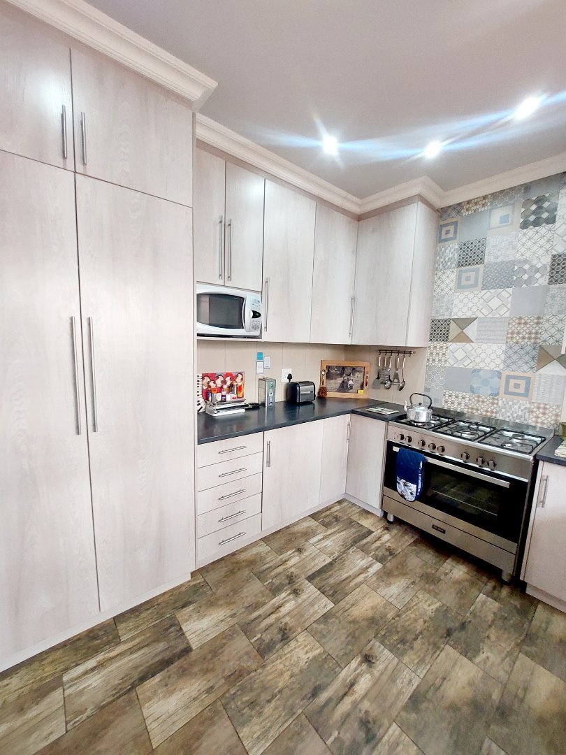 3 Bedroom Property for Sale in Flamwood North West